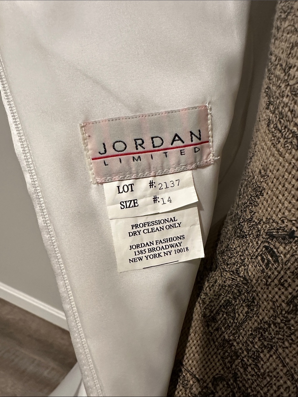 Jordan Limited White Satin Two-Piece short sleeve Bridal Gown Size 14 - Picture 5 of 10
